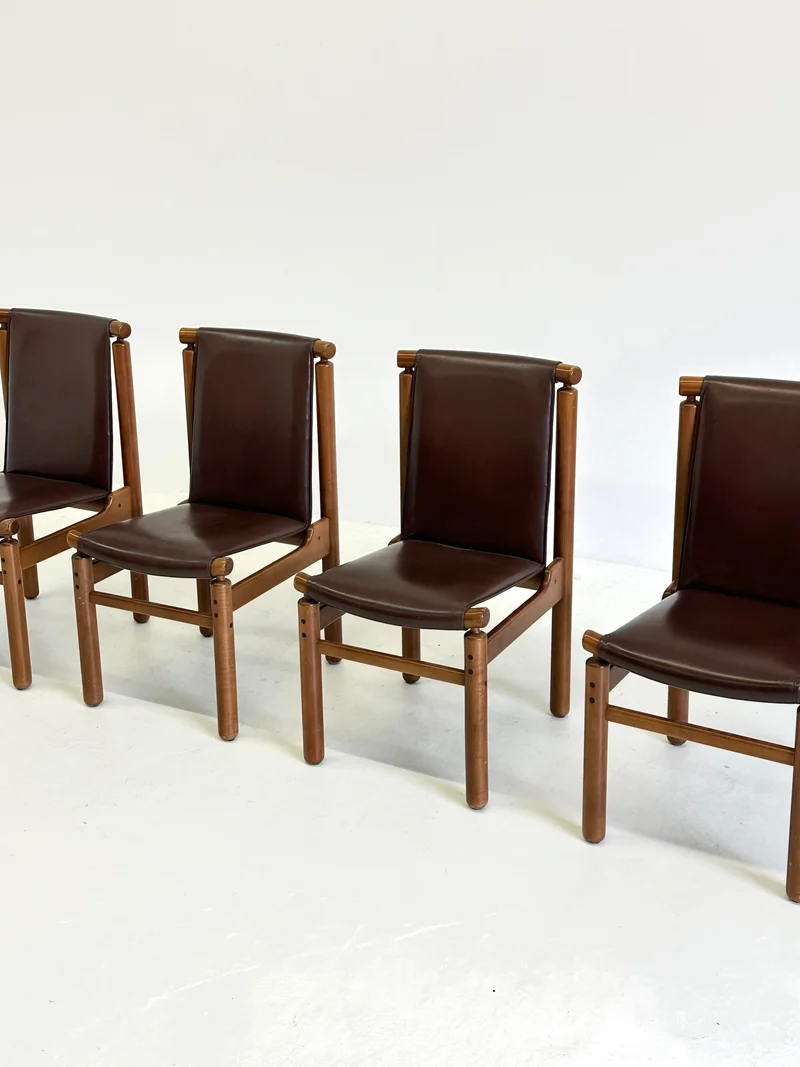 Set of Tapiovaara Dining Chairs by La Permanente Cantù