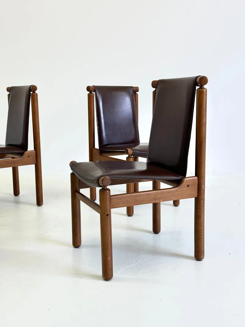 Set of Tapiovaara Dining Chairs by La Permanente Cantù