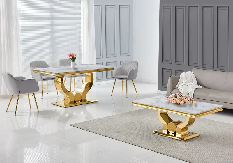 Ensemble table marbre beige et chaises dorés – Omega