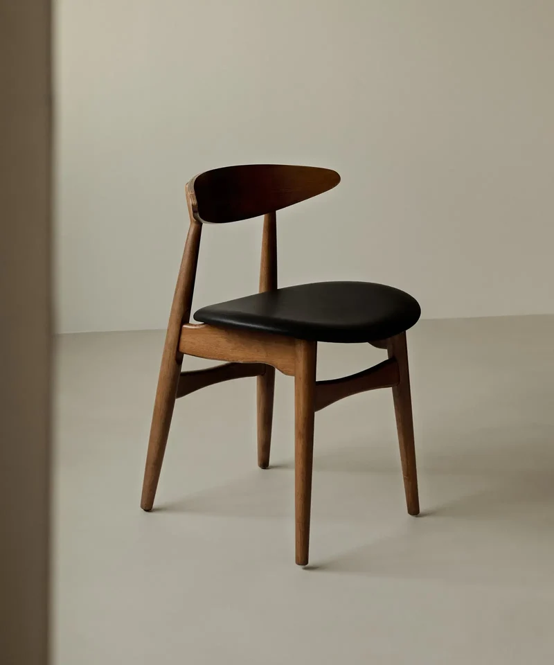 Silla de Comedor en Madera Acolchada Kyoto