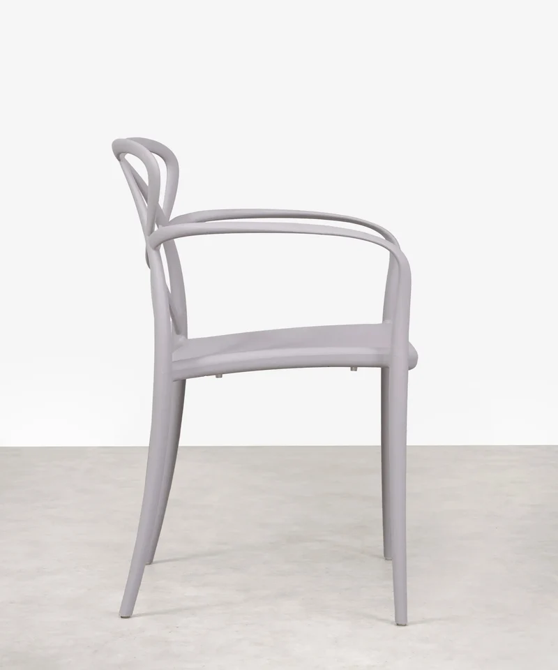 Silla de Polipropileno con Reposabrazos Maestro Arms