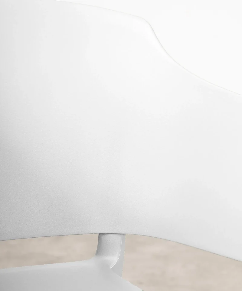 Silla de Polipropileno con Reposabrazos Liam