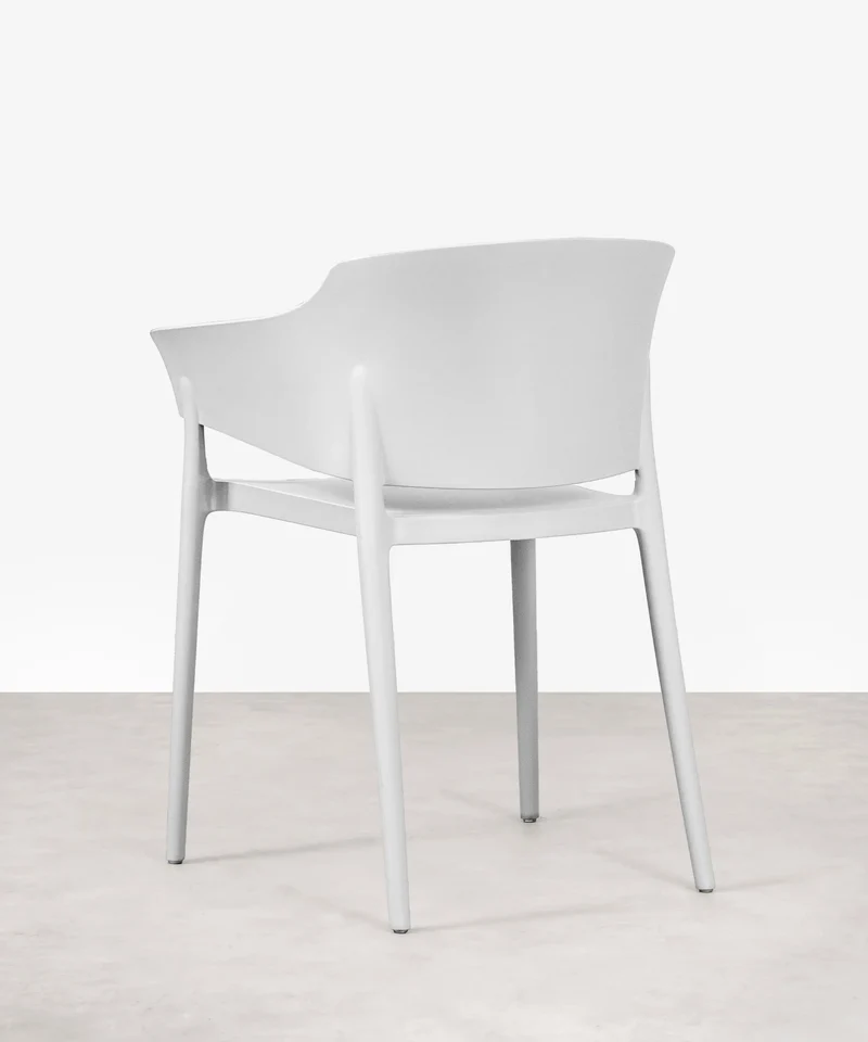 Silla de Polipropileno con Reposabrazos Liam