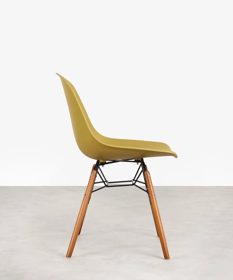 Silla de Polipropileno y Madera Elon