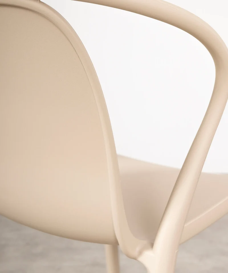 Silla de Polipropileno con Reposabrazos Gigi
