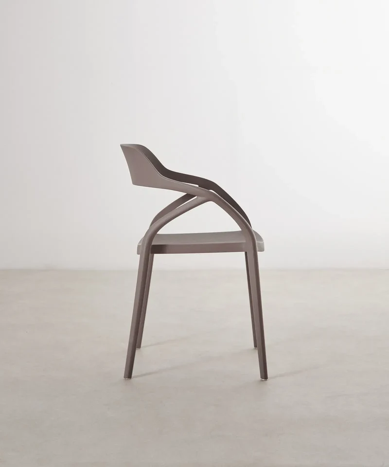 Silla de Polipropileno con Reposabrazos Grace