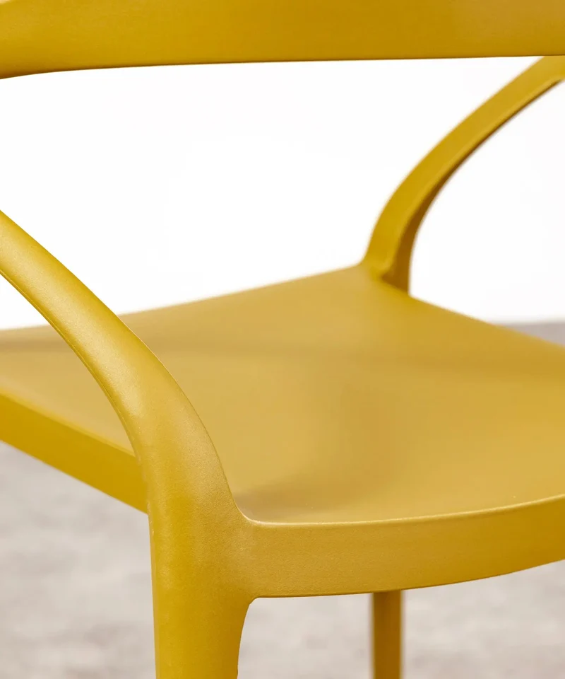Silla de Polipropileno con Reposabrazos Grace