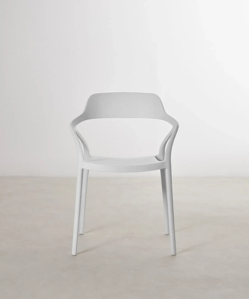 Silla de Polipropileno con Reposabrazos Grace