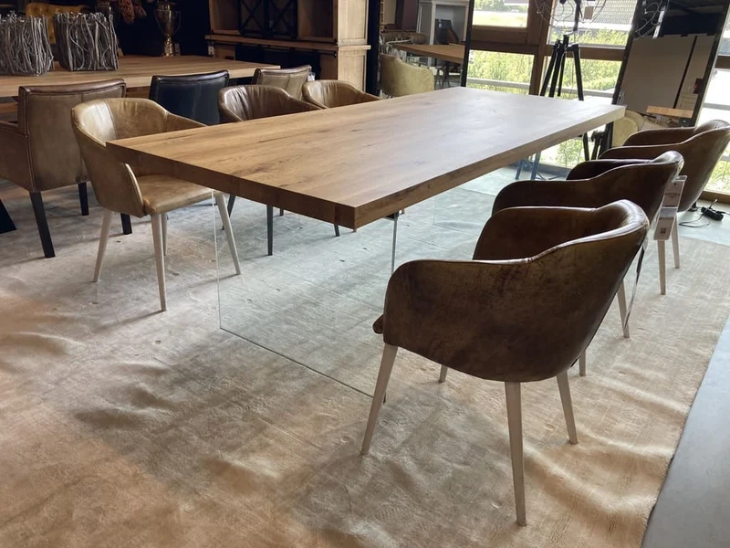 Table en chêne massif "NUBE" avec Pieds en Verre Trempé