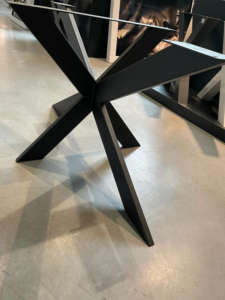 Pied de Table "Mikado" Central en Métal Noir Mat