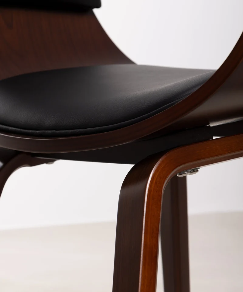Silla de Comedor en Madera y Polipiel Beckett