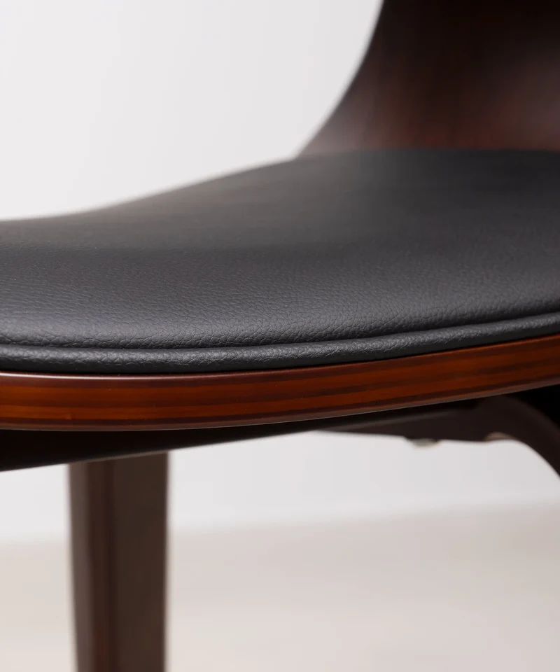 Silla de Comedor en Madera y Polipiel Beckett