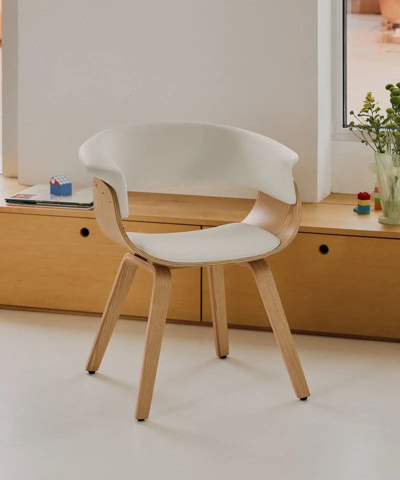 Silla de Comedor en Madera y Polipiel Beckett