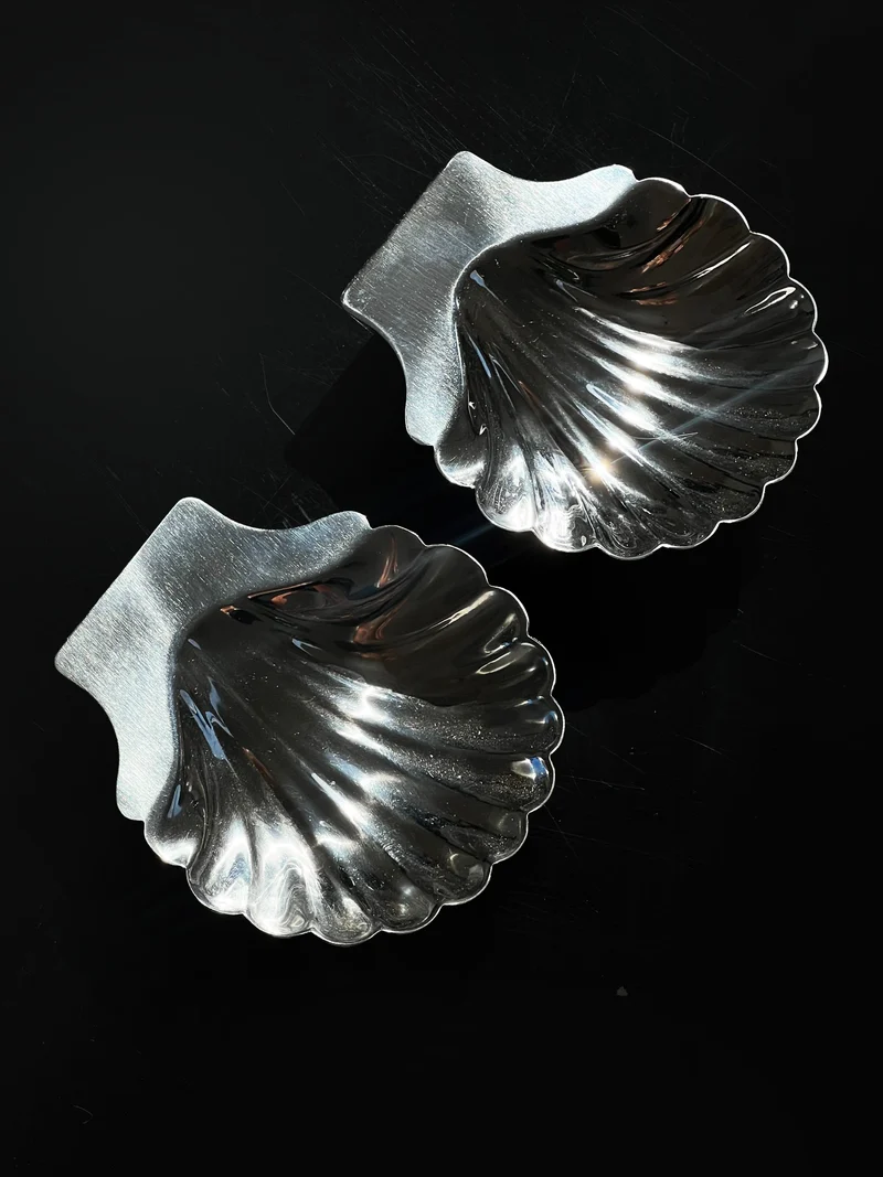 Pair of Shell Dish