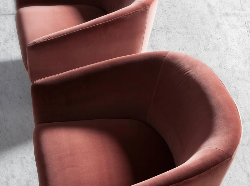 Fauteuil pivotant rembourré en velours 5041 Angel Cerdá