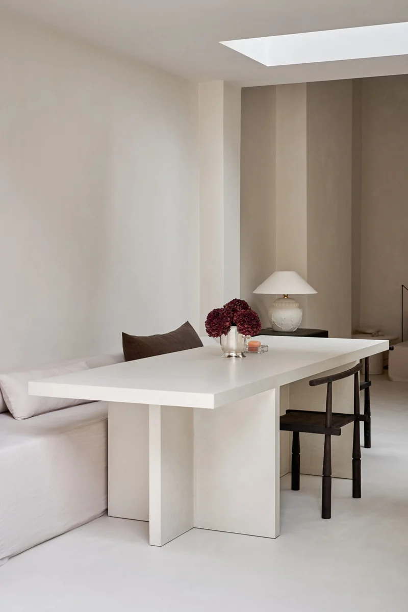 Akari Dining Table