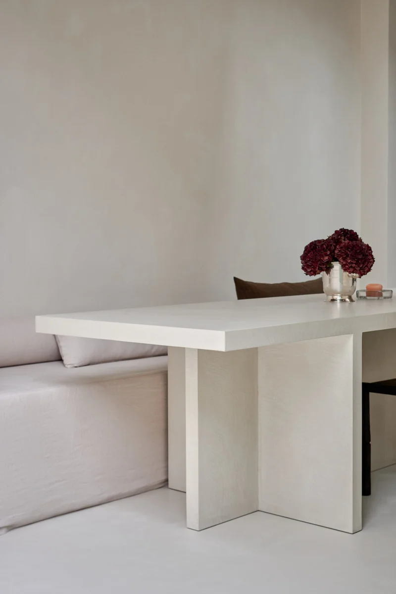Akari Dining Table