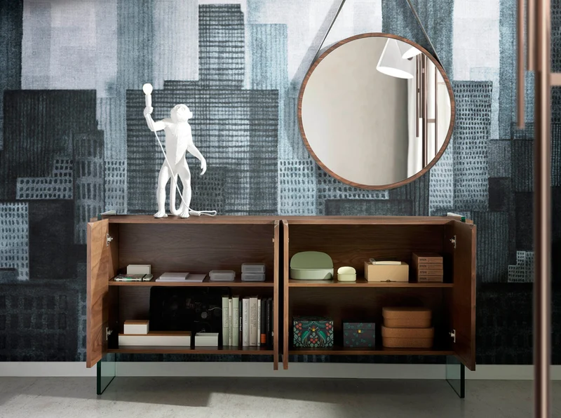 Buffet design en noyer et verre trempé