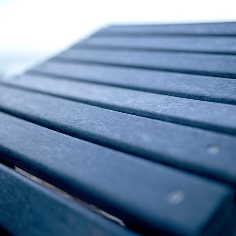 Repose-pieds extérieur en plastique recyclé - Premium F04