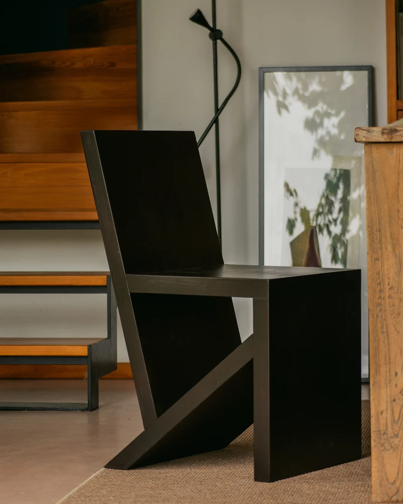 CH01 CHAIR