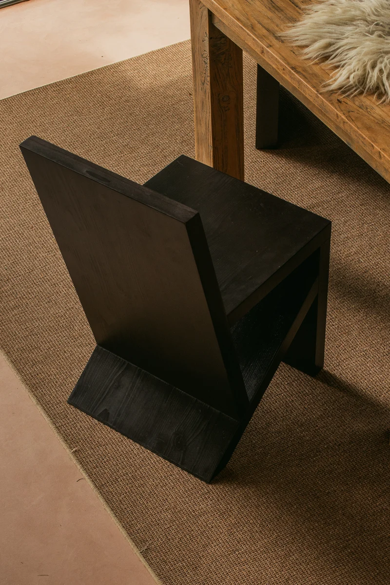 CH01 CHAIR