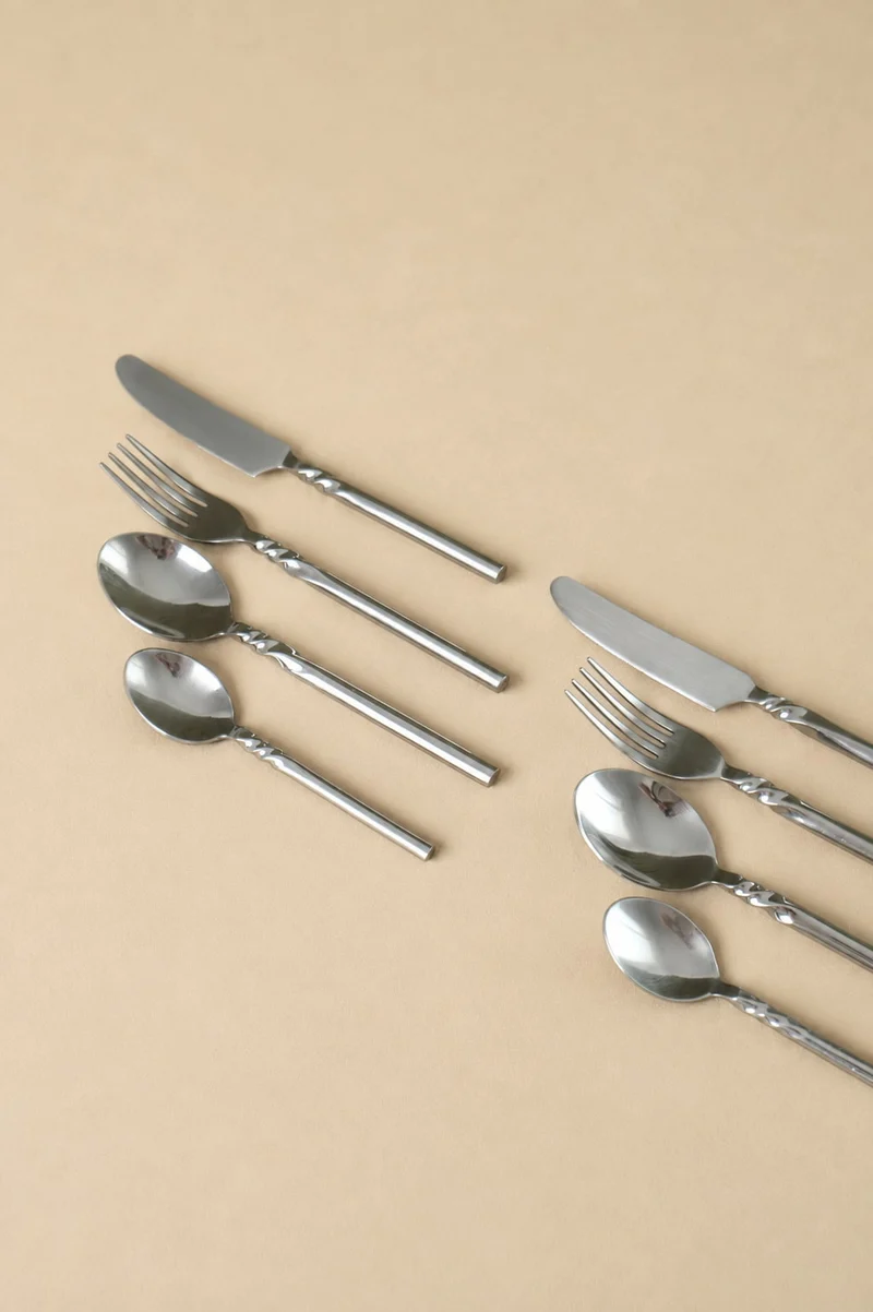 Set of 24-Piece Stainless Steel Cutlery