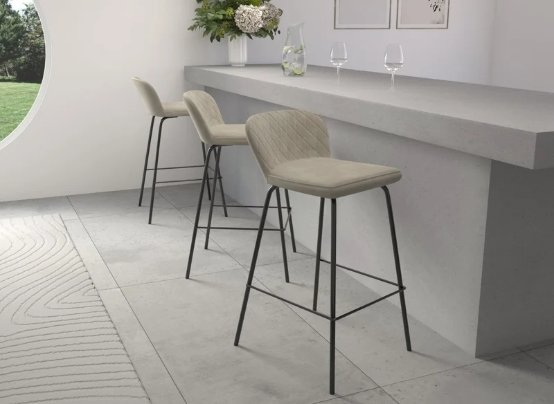 Lot de 2 tabourets de bar design en velours beige BOSCO
