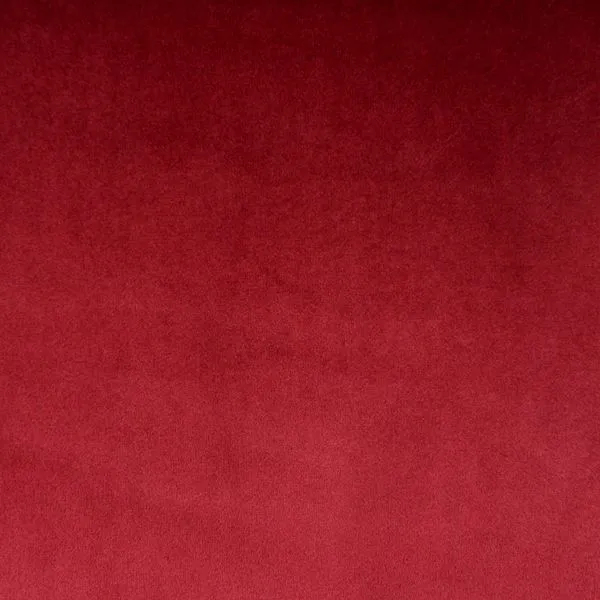 Chaise en velours rouge