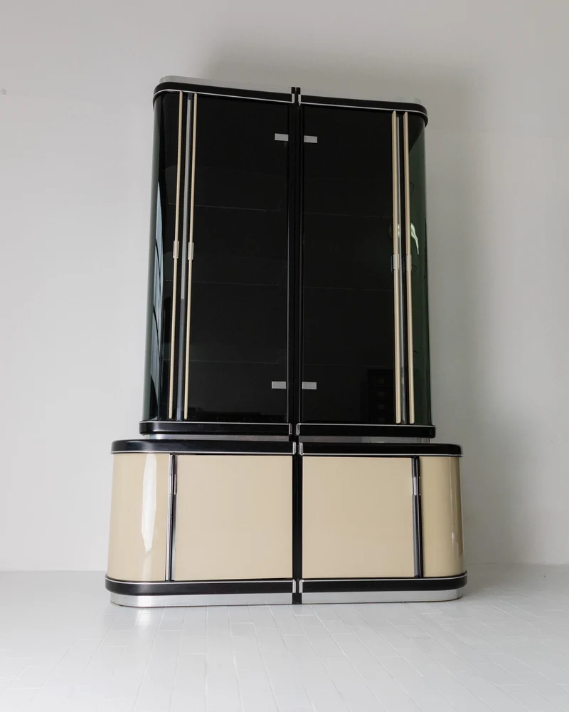 1950s Art Deco Bar Cabinet in Lacquered Wood