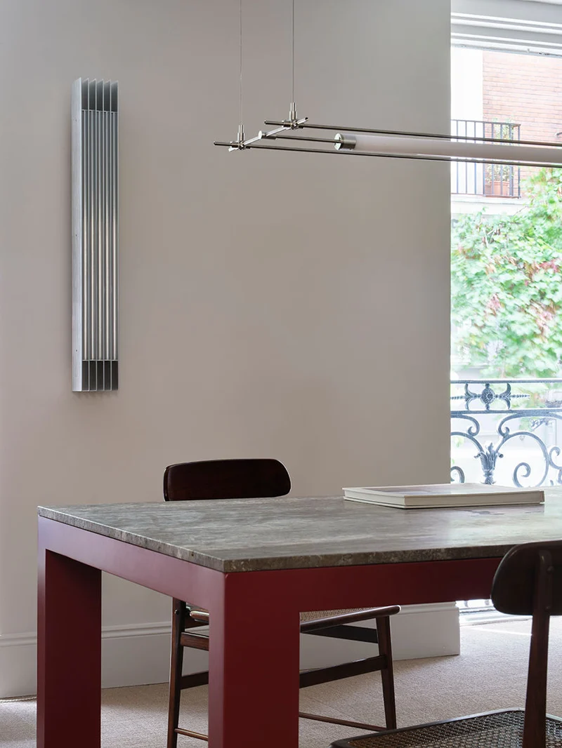 Firme Dining Table