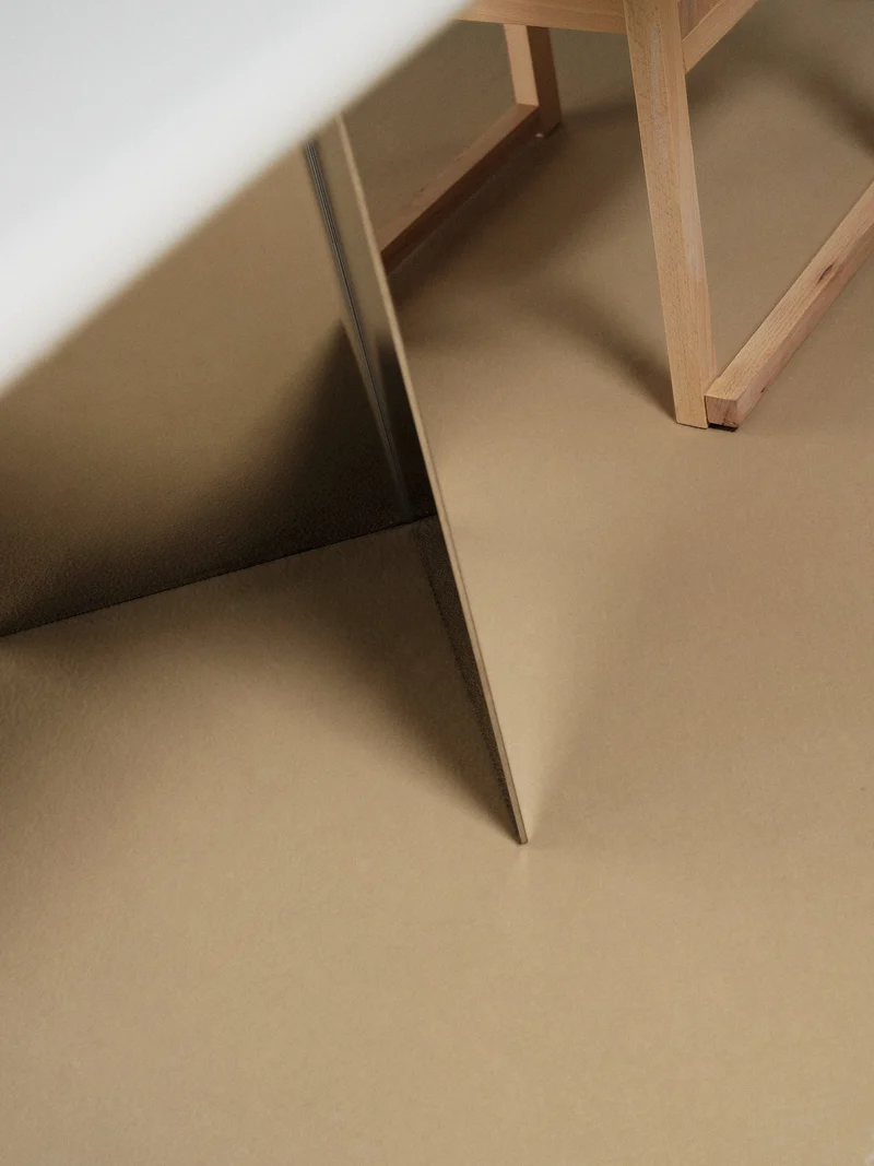 Adol dining table