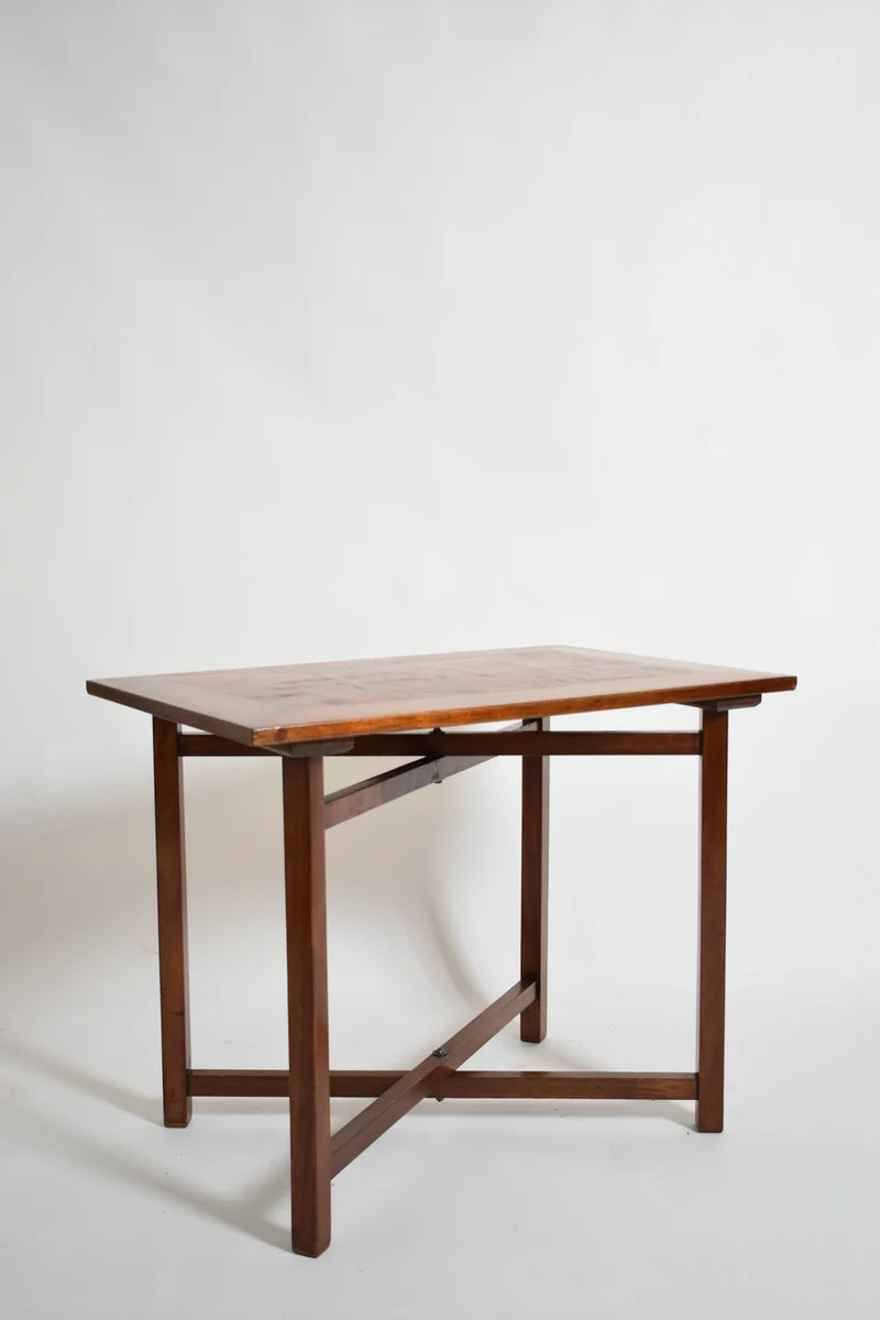 X Shaped Foot Chessboard Table, XIXth c.