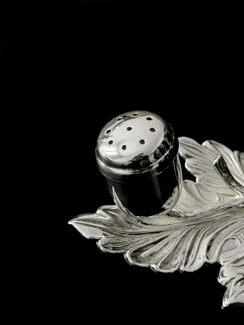 A vintage Serveware Accessories in Metal