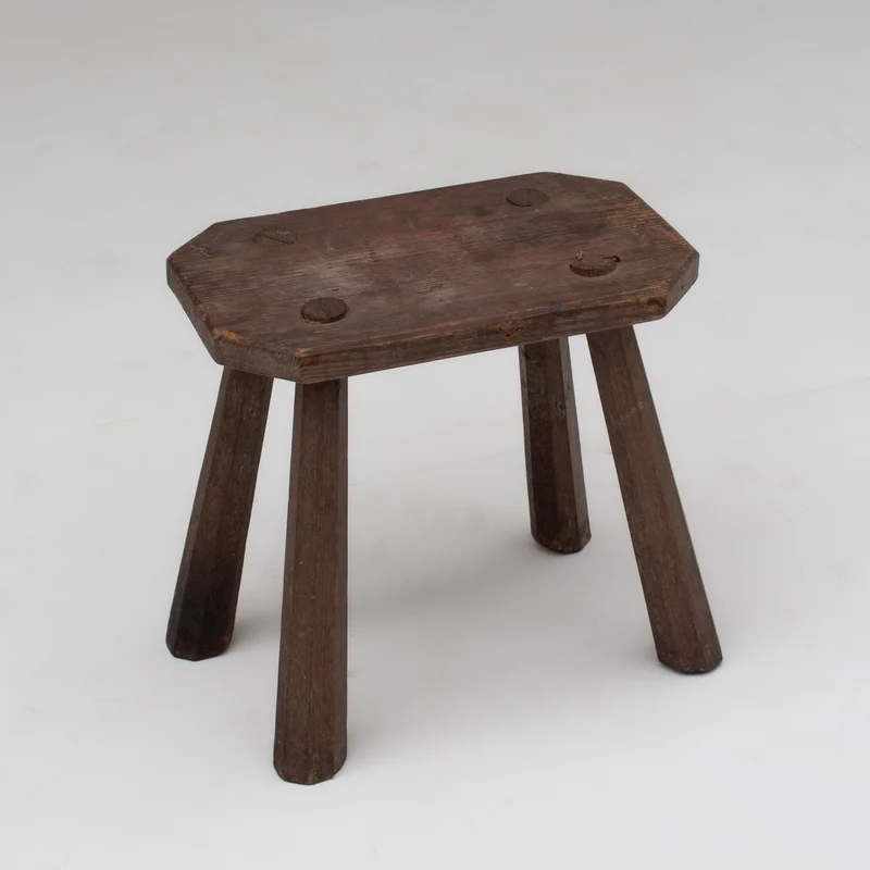 Brutalist Rectangle Bench in Wood