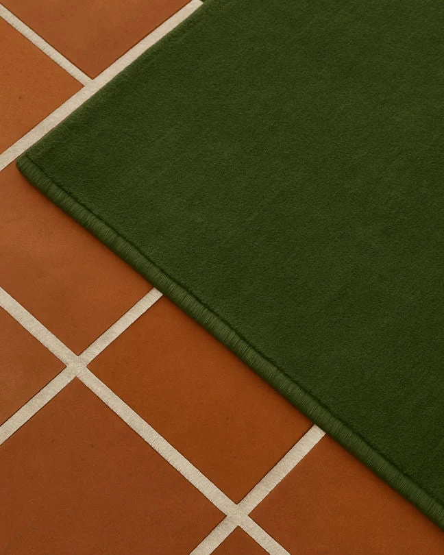 Rug 100% Wool New Zealand - Forest green