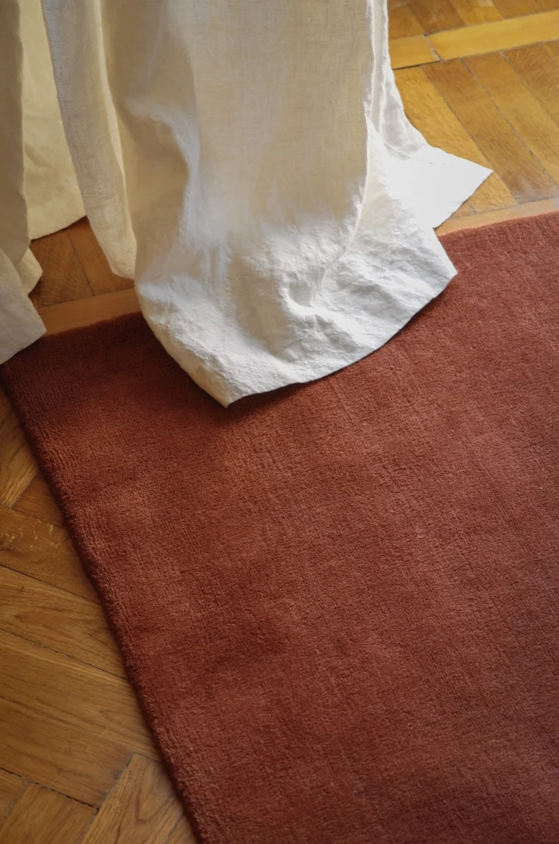 Hand-woven Rug in New Zealand Wool, Rouille