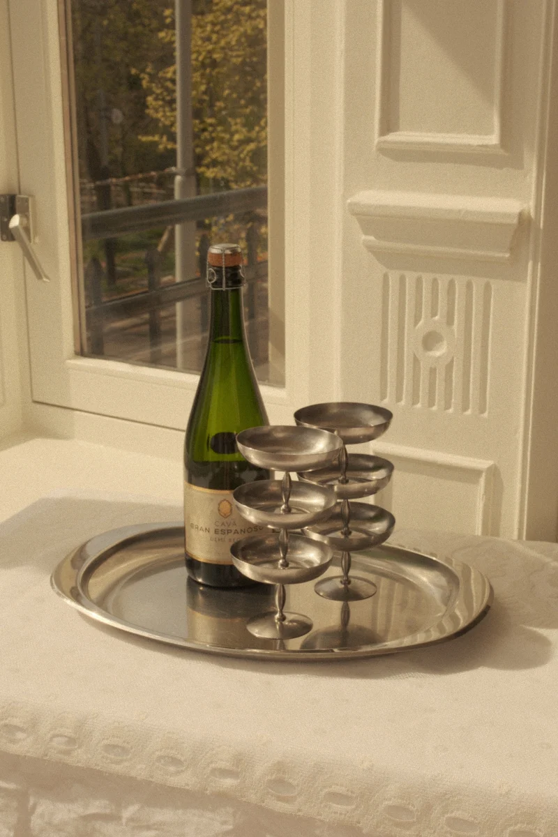 Stainless Steel Pedestal Coupes