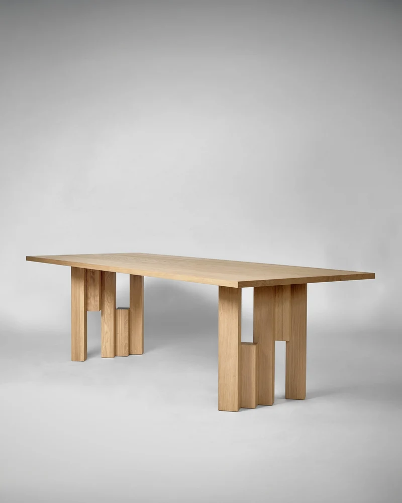 Fenestra Table