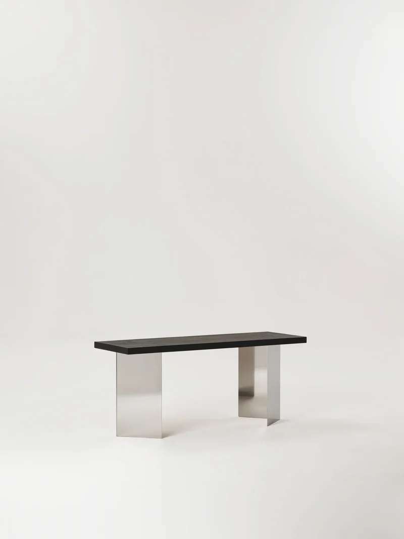 Tantal Studio Table