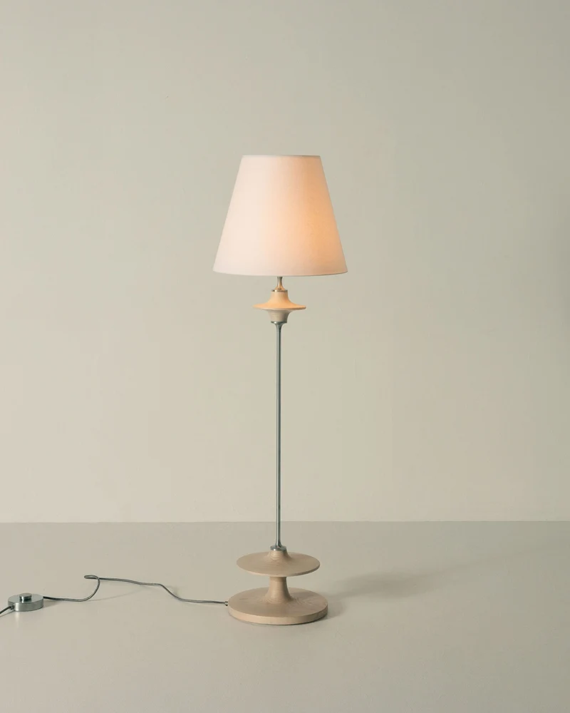 Hour Agathis Floor Lamp