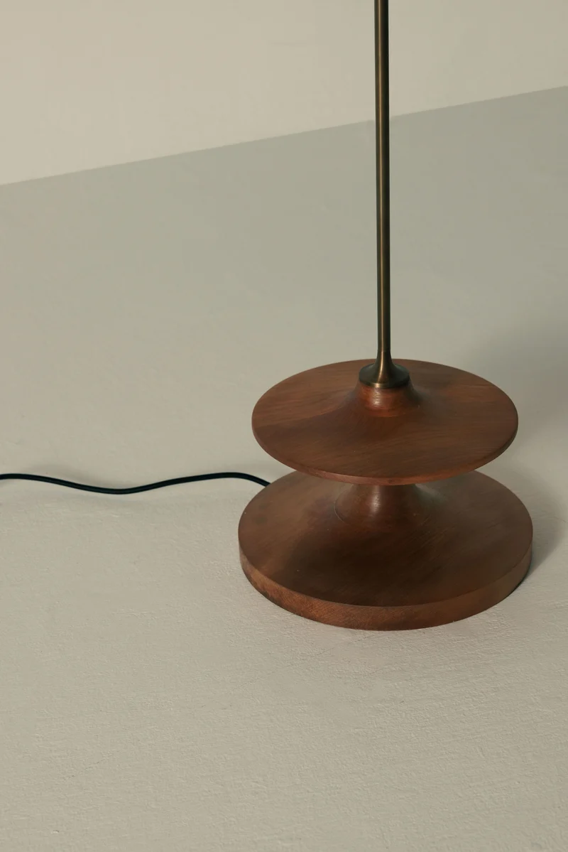 Hour Agathis Floor Lamp