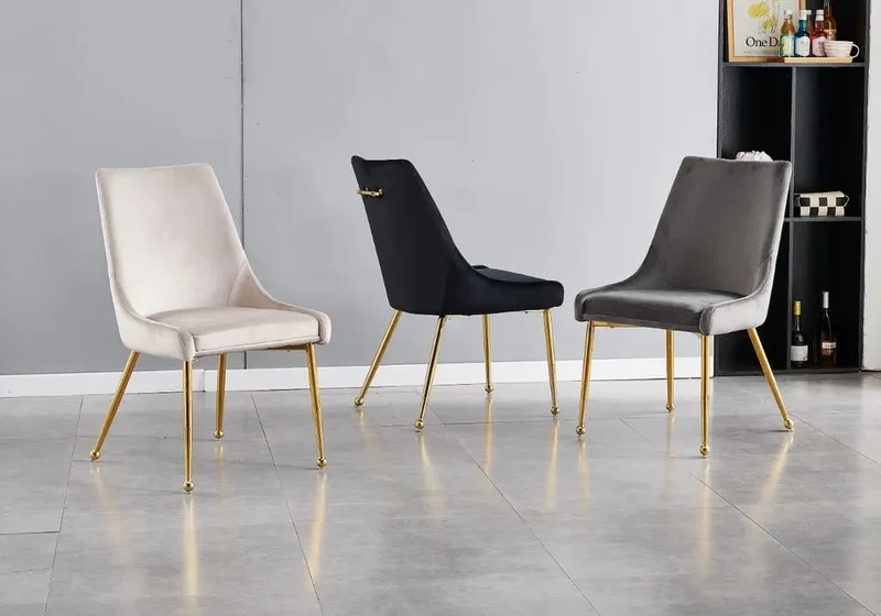 Chaises velours gris à poignée pieds dorés - Gema x4