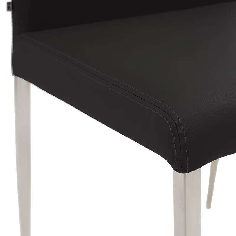 Chaise de salle à manger rembourrée aspect cuir noir - Alto 34