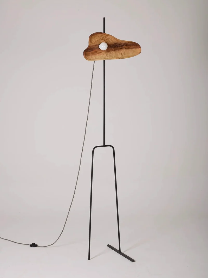 Sculpted Wallnut 'Oiseau' Steel Floor Lamp