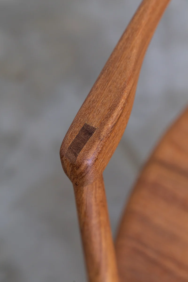 'Gi' Chair