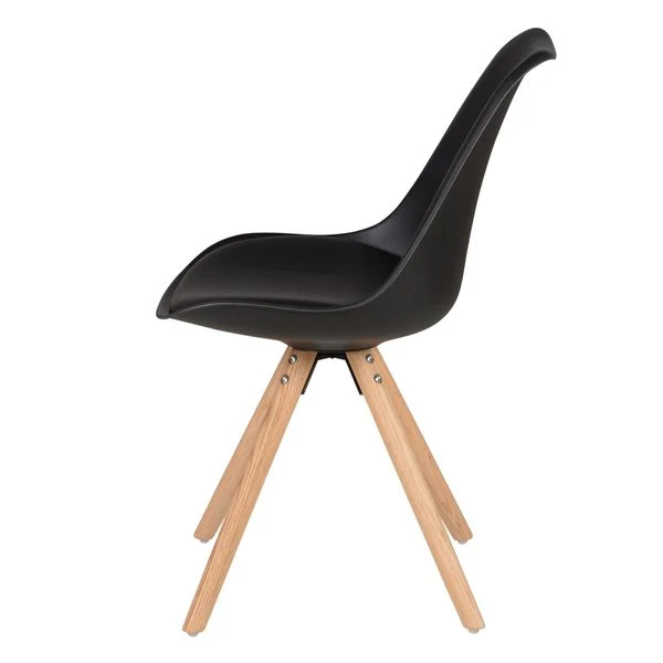 Chaise noire