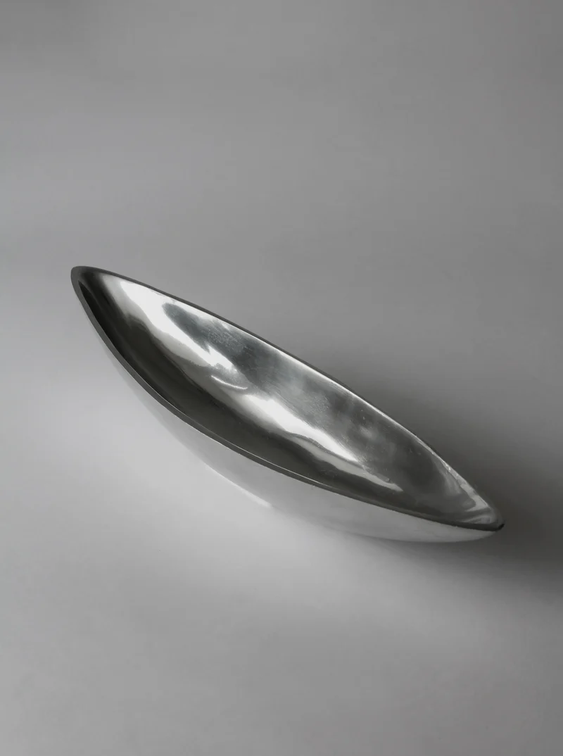 Polished Aluminum Medium Long Deep Bowl