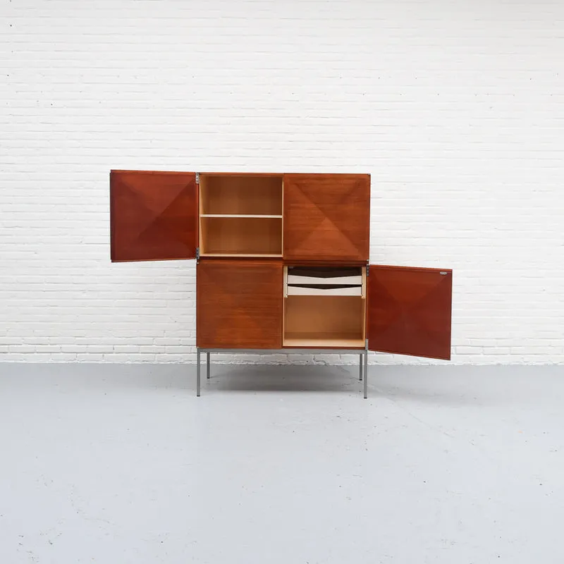 Behr 1307 Diamond Highboard 1960s