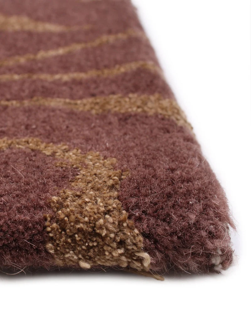Tibetan Rug in Leaf 249 x 305 cm