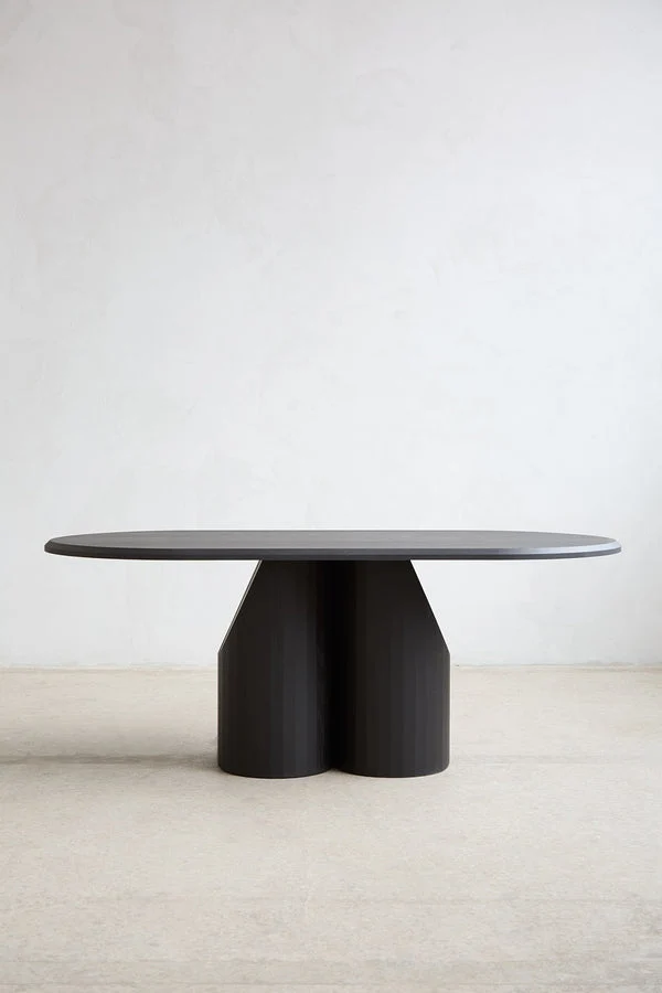 Barrow Dining Table in Solid Wood